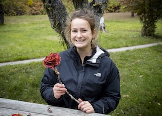 rose-leaf-art-project_17_smad